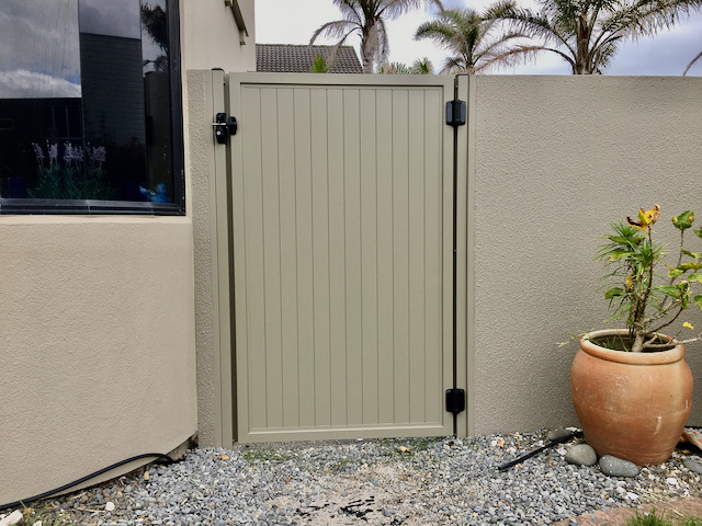 traditional beige tongue groove side gate for houses and properties traditional