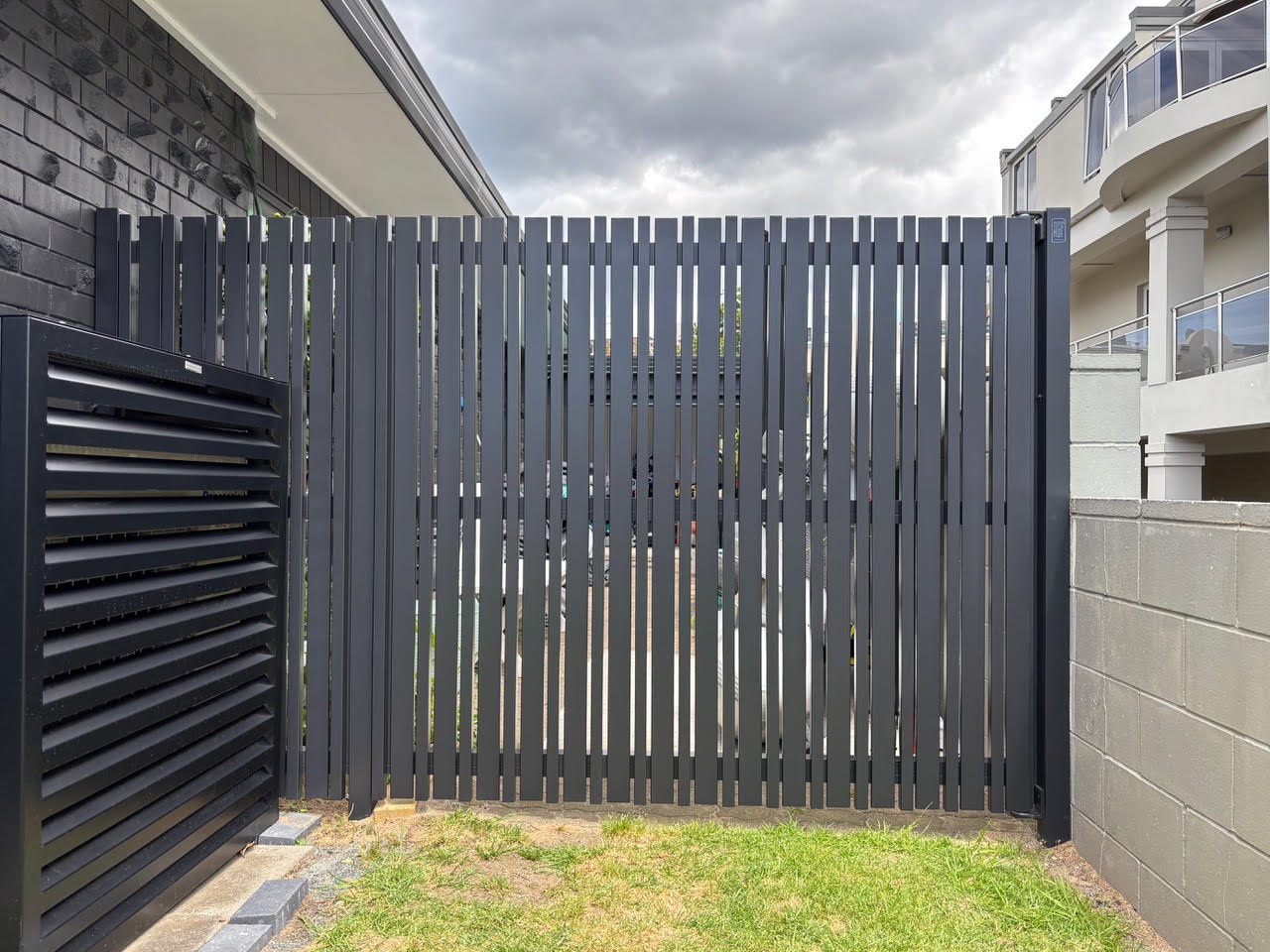 chrome metal look double swing in rising hinge gates for home and drive way