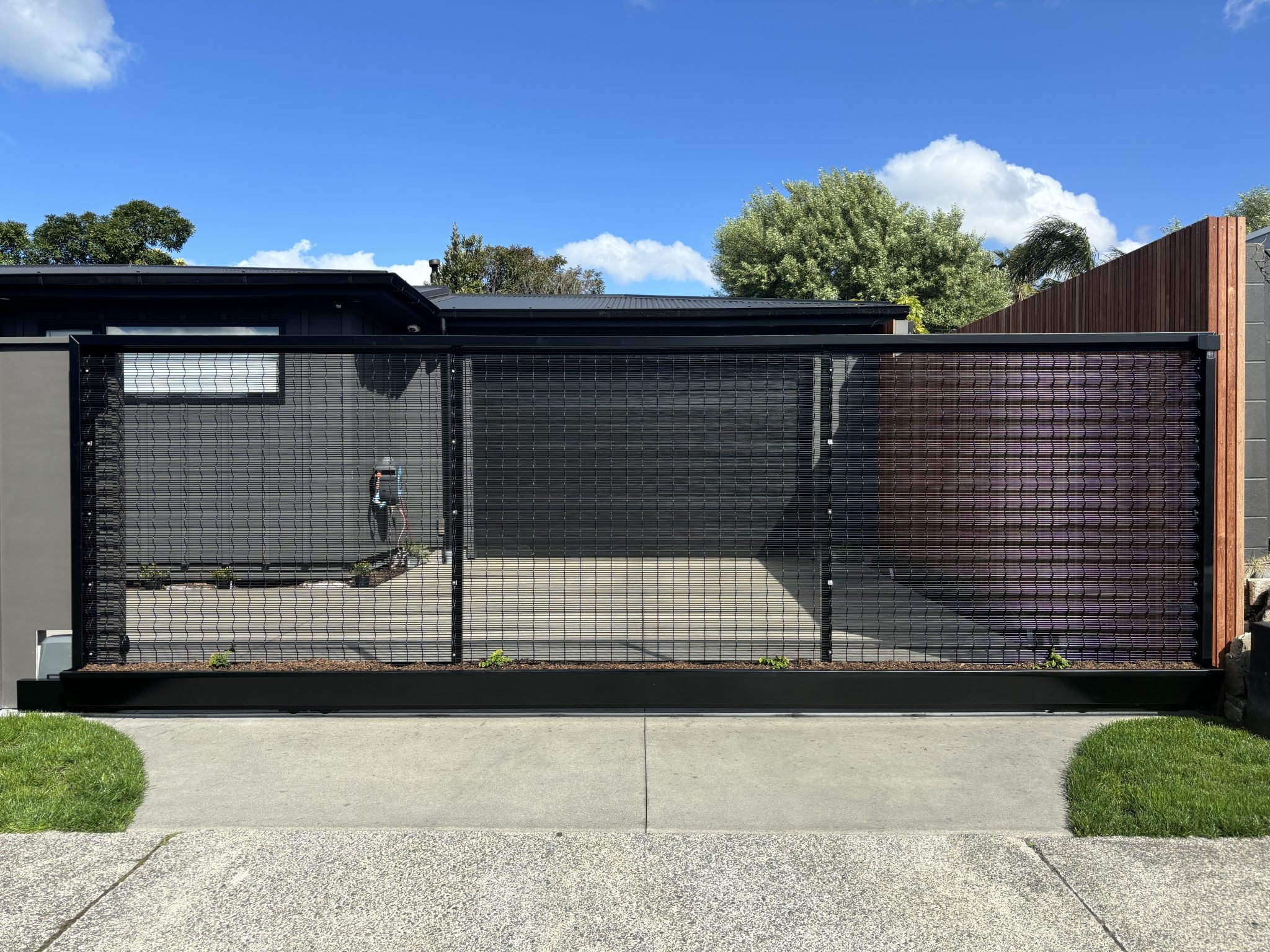 Green Wall Living wall sliding Gate